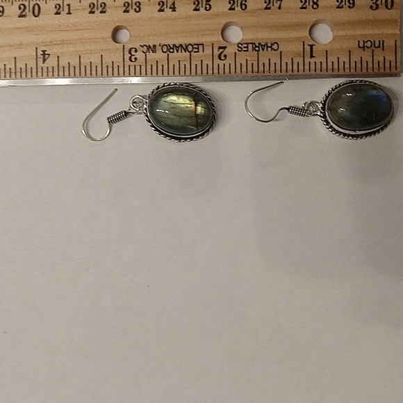 Labradorite necklace and earrings - Picture 7 of 8